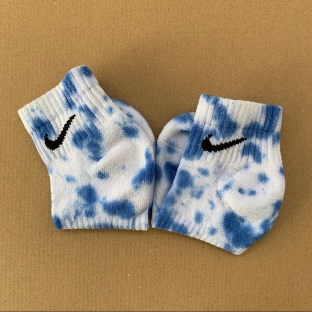 Nike Tie Dye Ankle Socks - M/L - Picture 2 of 4